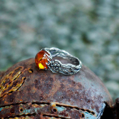 Amber Flower Ring